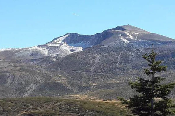 Uludağ'a yılın ilk karı yağdı
