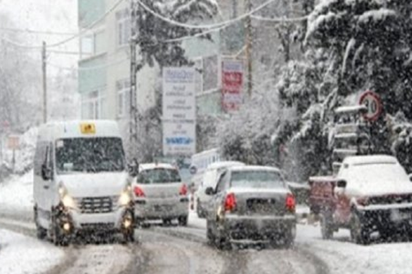 İstanbul’da yoğun kar yağışı başladı