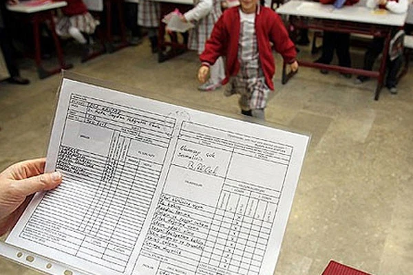Okullar Ne Zaman Kapanacak 2014? Karneler Ne Zaman Alınıyor?