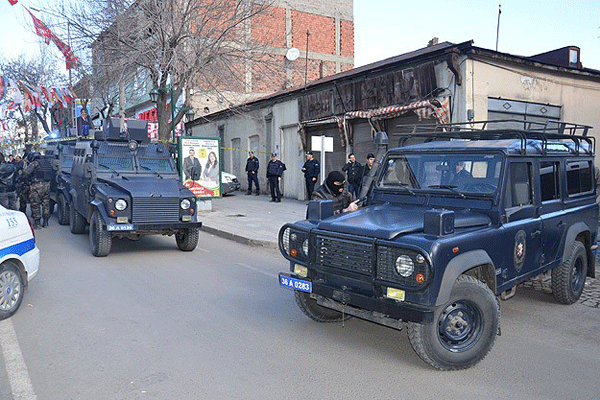 Kars&#039;ta silahlı saldırı, 7 ölü