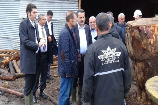 Madende meydana gelen göçük su tahliyesini durdurdu!