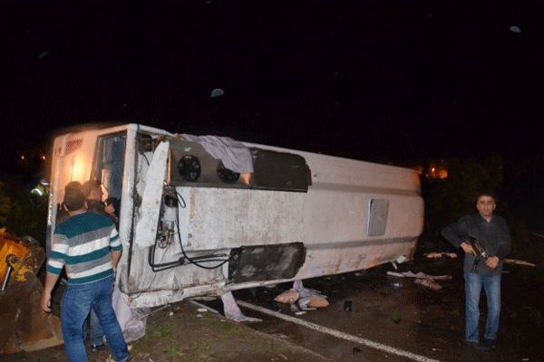 Kırşehir’de polis otobüsü devrildi, 3 şehit, 22 yaralı