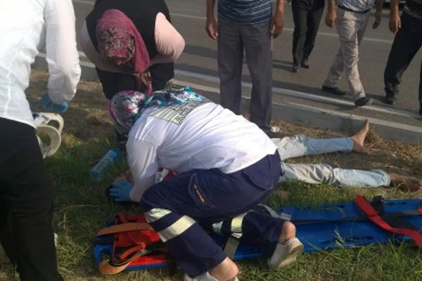 Kontrolden çıkan araç takla attı, 6 yaralı