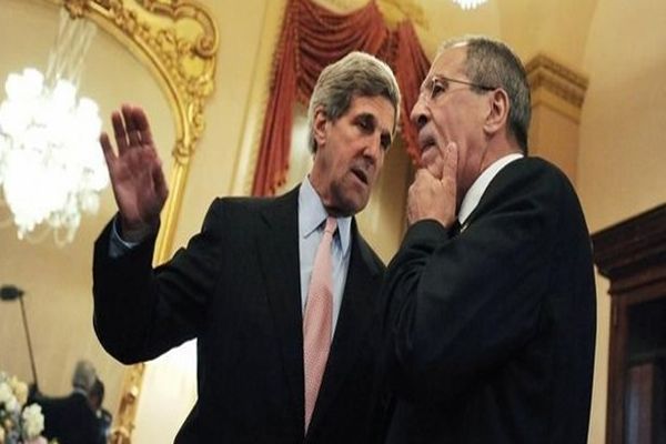 Kerry, Lavrov ile telefonda Ukrayna'yı görüştü