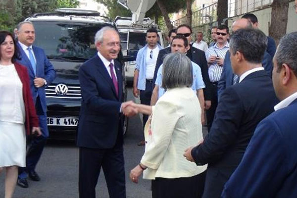 Kılıçdaroğlu&#039;ndan Diyarbakır Belediyesi&#039;ne ziyaret