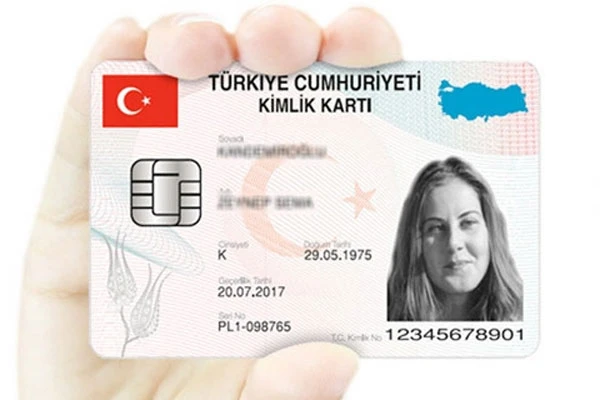Yeni kimliklerin dağıtım tarihi belli oldu