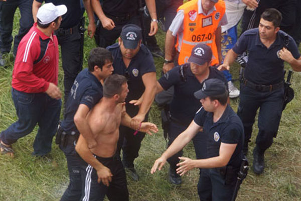 Kırkpınar Güreşleri'nde olay çıktı