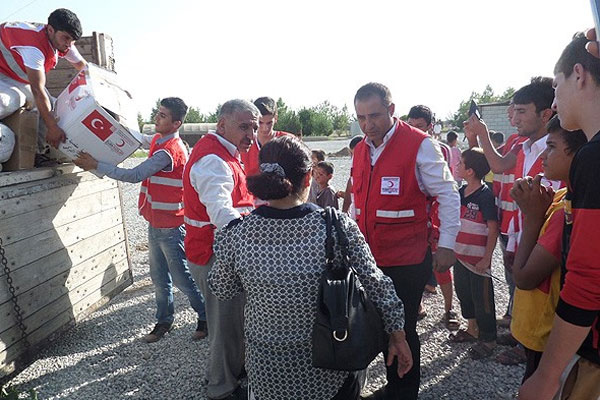 Türk Kızılayı'ndan Yezidi ailelere yardım