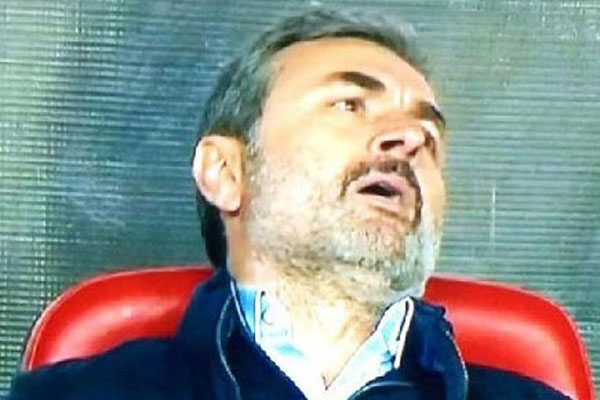 Aykut Kocaman'ın Galatasaray maçındaki şaşırtan görüntüsü