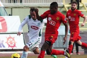 Torku Konyaspor Es Es'i yendi
