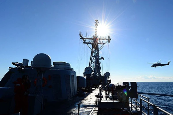 TCG Gökçeada'dan Barbaros Hayreddin Paşa'ya koruma