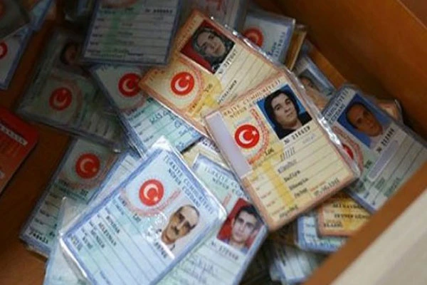 Bu köyün sakinleri soyadlarına tepkililer