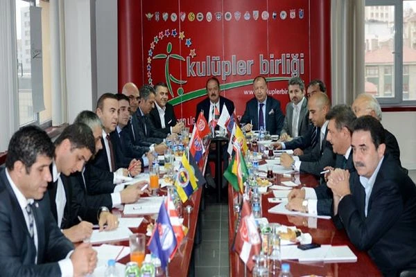 6+2 anlaşmazlığı istifayı getiriyor