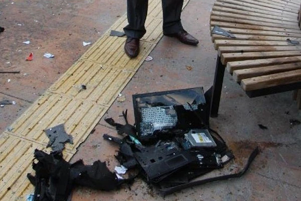 Bolu'da fünye ile patlatılan çantadan laptop çıktı
