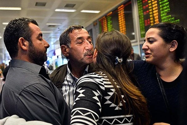 Libya'da tahliyeleri kararlaştırılan 396 işçi Türkiye'ye getirildi