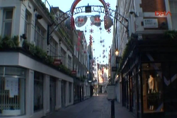Londra'da hayat durdu