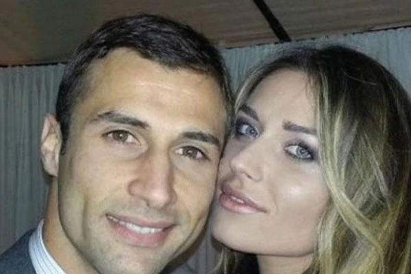 Lorik Cana Monika ile evlendi