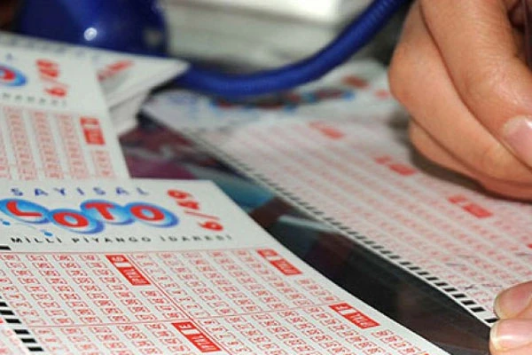 Süper Loto'da büyük ikramiyeyi iki kişiye vurdu
