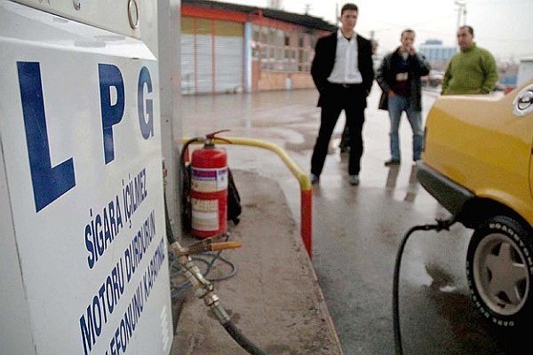 Geçen yıl LPG ithalatı arttı, satışı azaldı