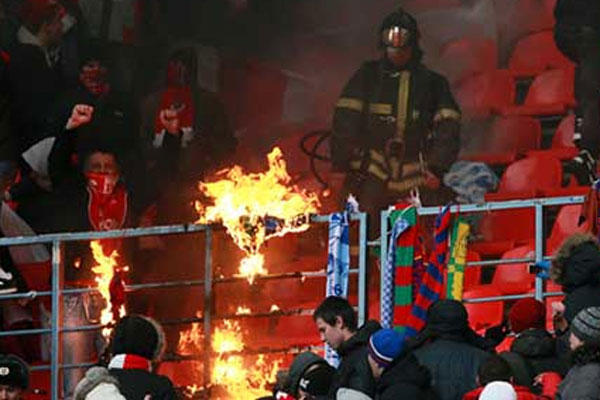 Makedonya&#039;da lig olaylı başladı