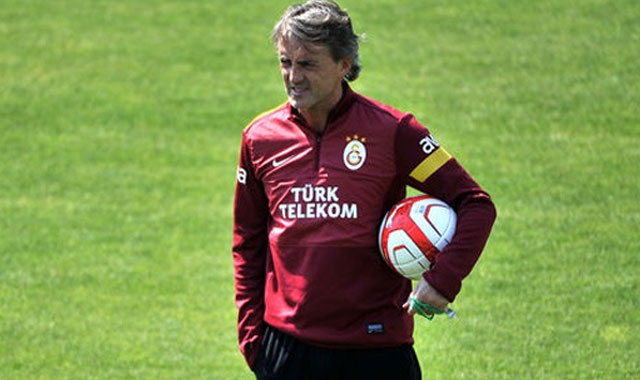 Yıldız futbolcu Mancini&#039;yi zora soktu