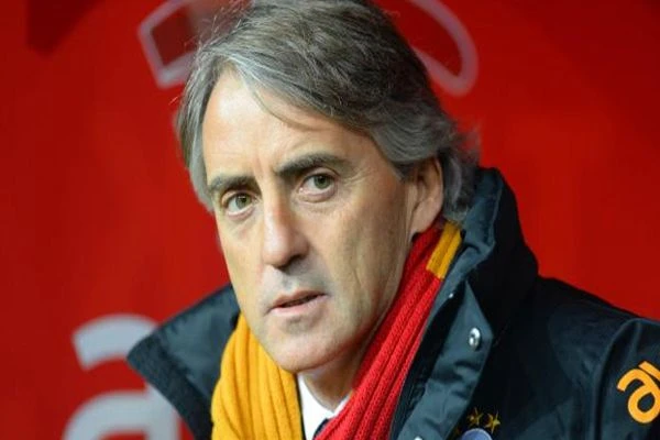 Mancini&#039;den Cüneyt Çakır&#039;a tepki