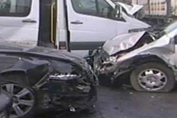Manisa'da zincirleme kaza, 1 ölü