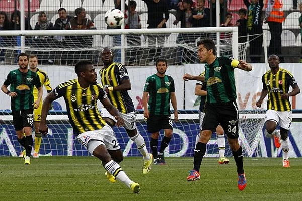 Fenerbahçe, deplasmanda Akhisar Belediyespor&#039;a 3 - 1 mağlup oldu