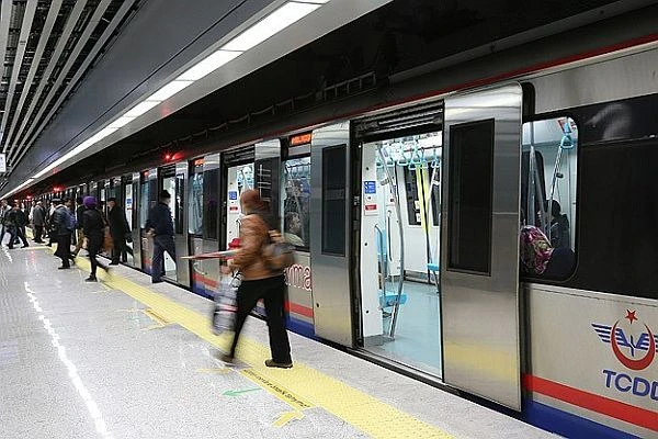 Marmaray'da büyük yenilik, yolcu sayısını ikiye katlıyor