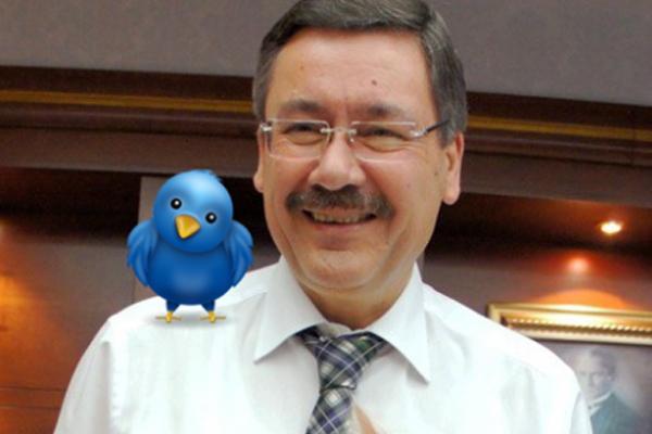 Melih Gökçek Twitter&#039;da rekora koşuyor!