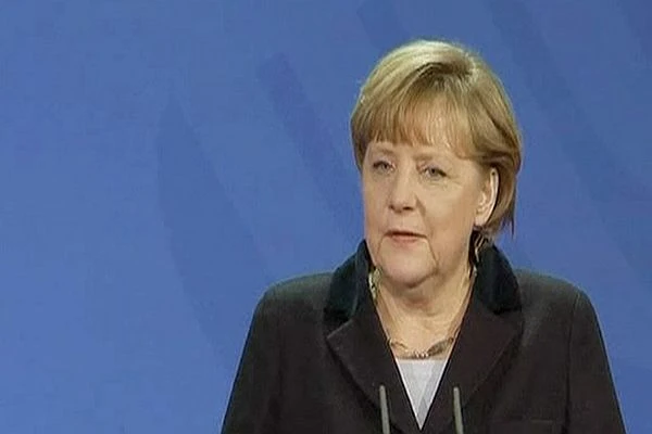 Angela Merkel Rusya'dan açıklama bekliyor
