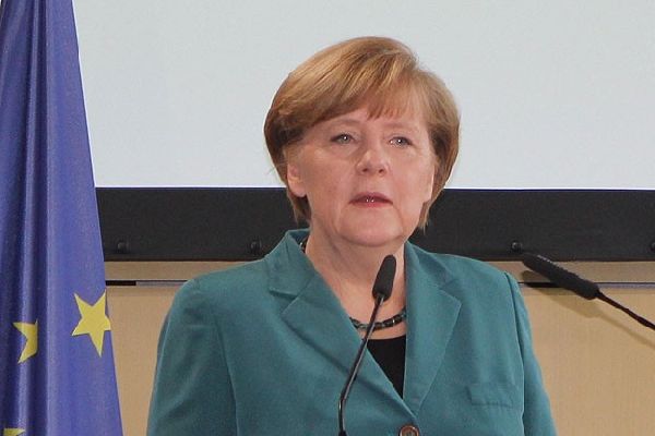 Merkel, &#039;Kırım&#039;da referandum kararı gayrimeşru&#039;