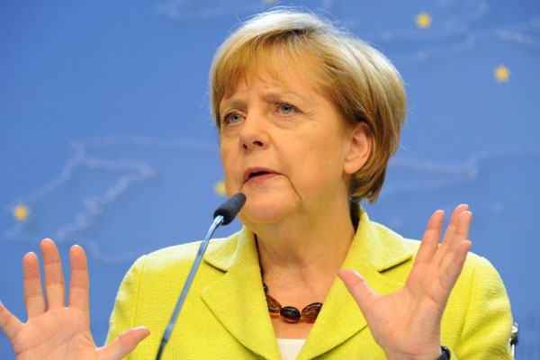 Merkel, &#039;IŞİD Irak&#039;ta soykırım yapıyor&#039;