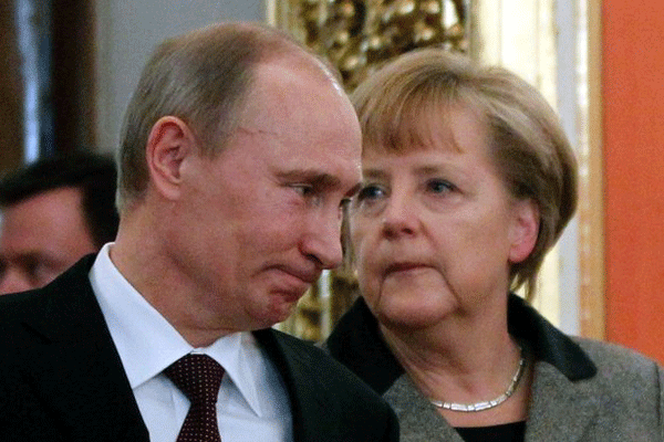 Merkel ve Putin telefonda Ukrayna&#039;yı görüştü