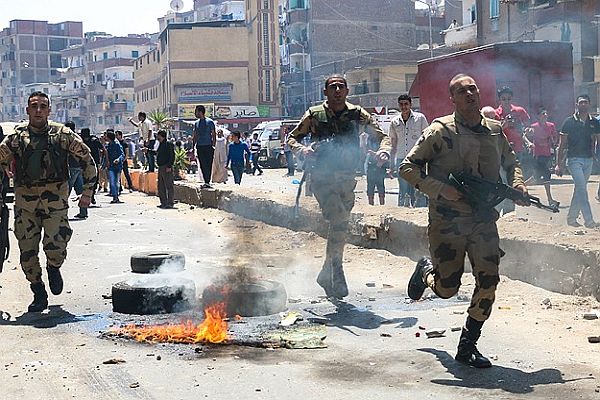 Mısır&#039;da darbe karşıtı gösterilere müdahale, 8 ölü