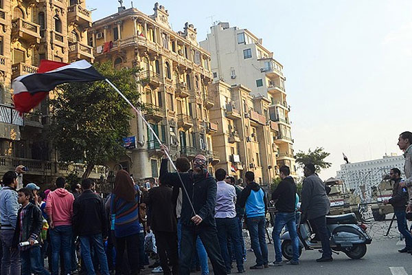 Mübarek hakkındaki beraat kararlarına protesto