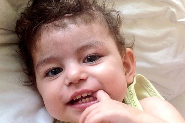 Minik Muhammet için ailesi çare arıyor
