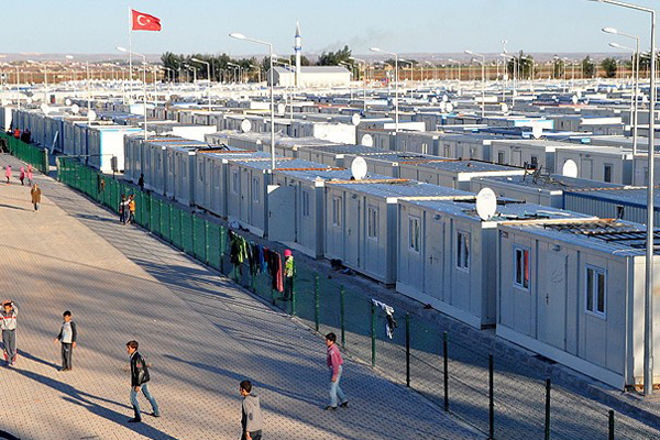 ABD basını Türkiye&#039;deki mülteci kamplarını övdü