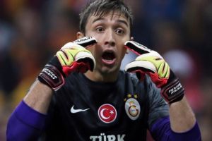 Galatasaray Muslera&#039;yı resmen açıkladı