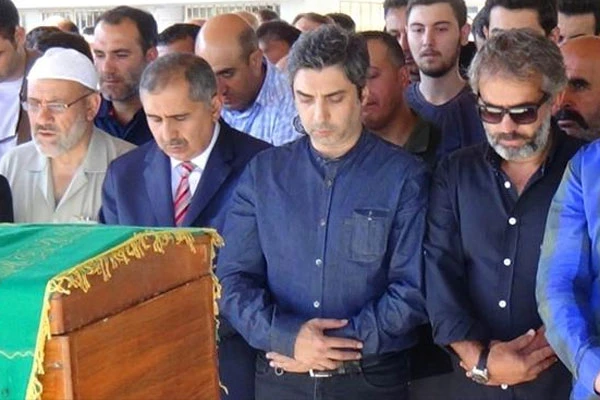 Necati Şaşmaz'ın babaannesi vefat etti
