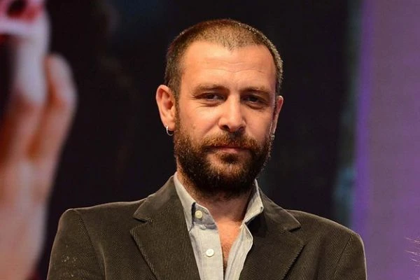 Bugün Nejat İşler'in doğum günü