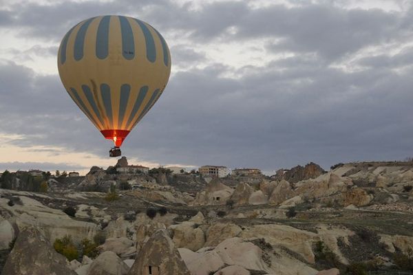 Nevşehirde balon kazası, 1 ölü, 9 yaralı