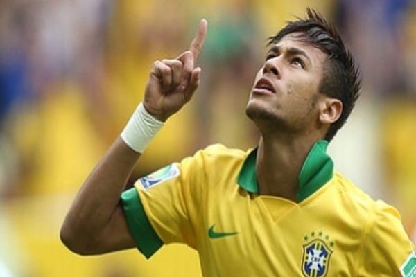 Yıldız futbolcu Neymar Türkiye'ye geliyor