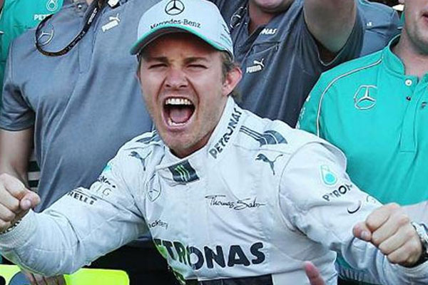 Nico Rosberg en önde başlıyor