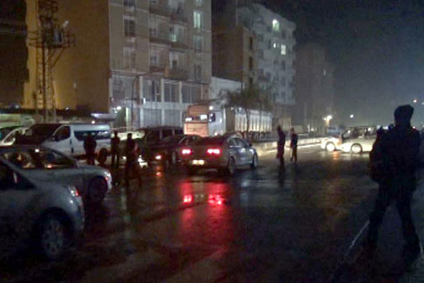 Cizre&#039;de gergin gece, polis müdahale etti