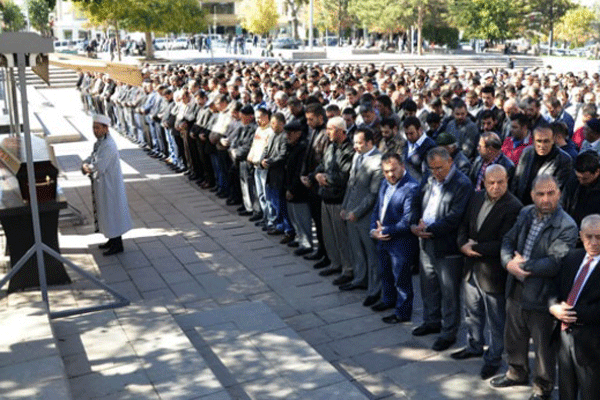 Aksaray-Ankara karayolunda iki otomobil çarpıştı, 5 ölü