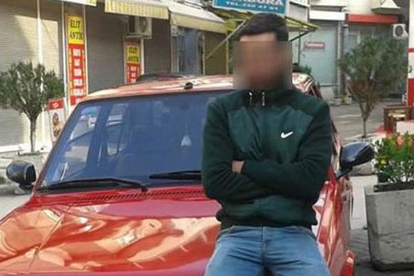 Üvey annesini öldürüp 13 saat bagajda taşımış