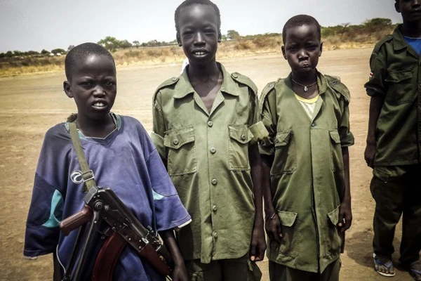 Orta Afrika Cumhuriyeti'nde 10 bin 'çocuk asker' var