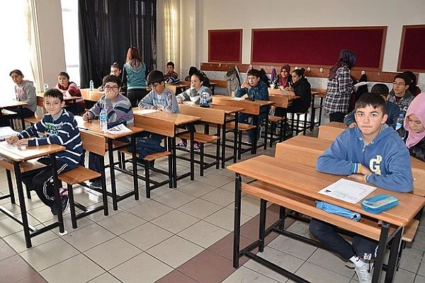 Ortaokul öğrencilerinin ortak sınavları yarın başlıyor