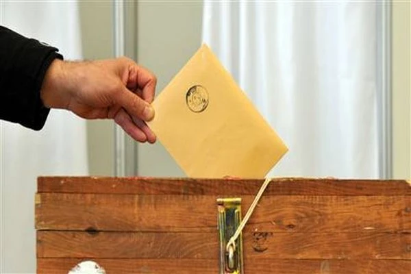 Gül'ün oy kullandığı seçim sandığı sayımına başlandı
